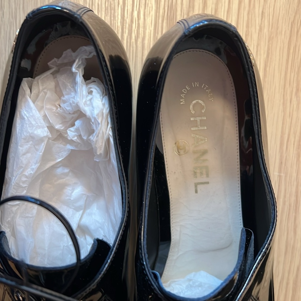 CHANEL Women’s Black Flats Elegant Patent Leather Loafers size 39 - Picture 7 of 10